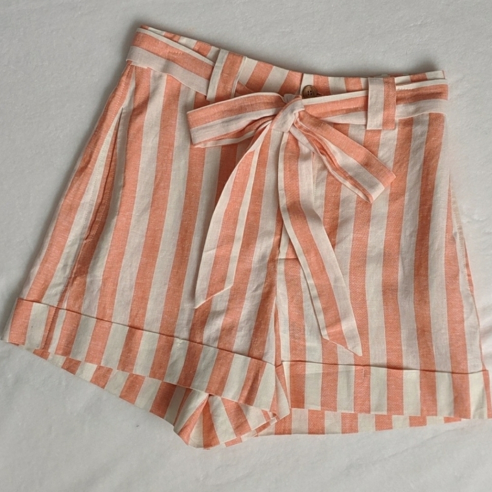 New Show me your mumu Med Shorts
